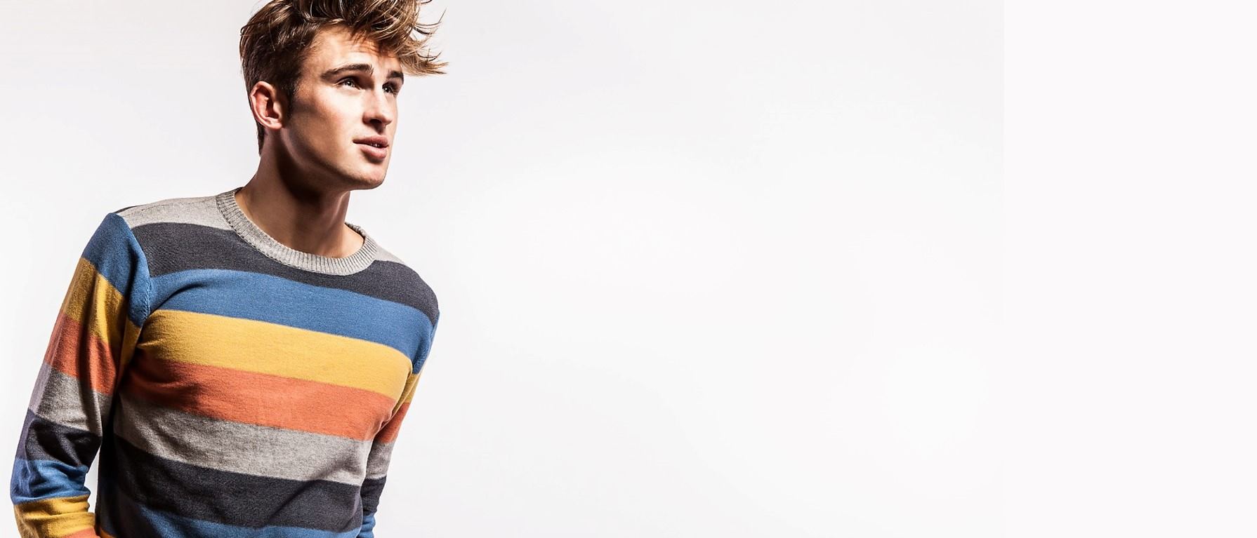hombre-joven-modelando